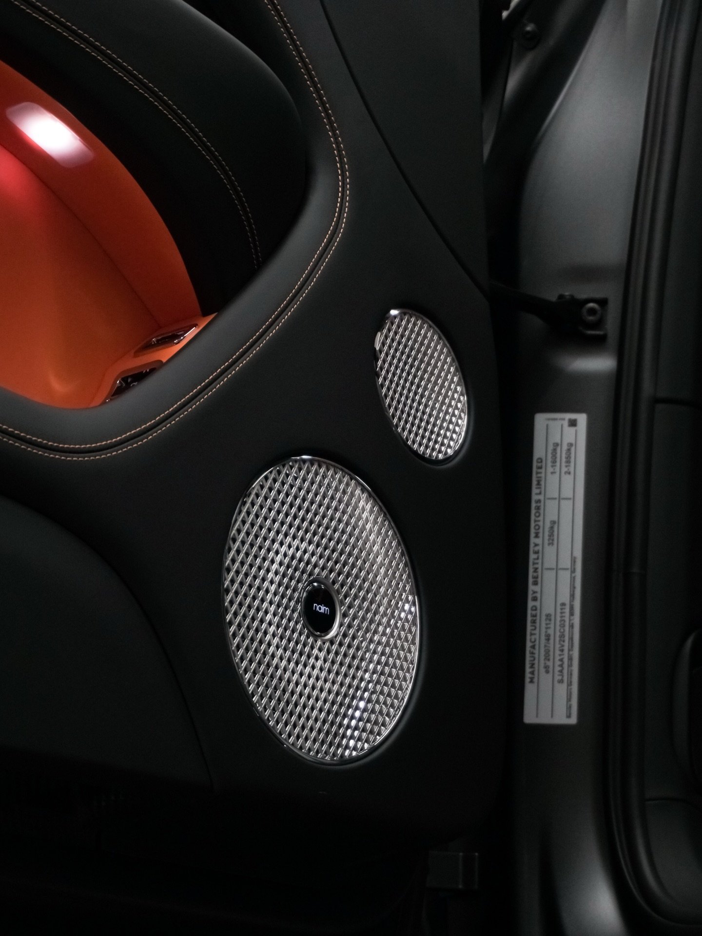 Bentley Bentayga Black Edition